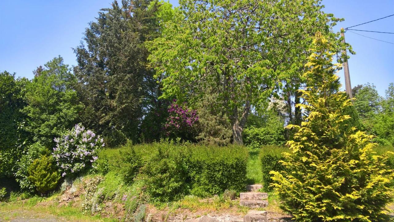 Gites Nature & Espace - Le Puits Des Souhaits Villedieu-les-Poeles-Rouffigny Exterior photo